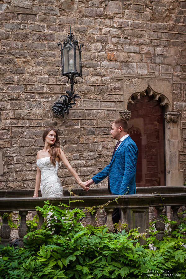 Sesión de fotos de boda en Barcelona en el Parque Laberinto. Fotógrafo en Barcelona  Maslik Yulia