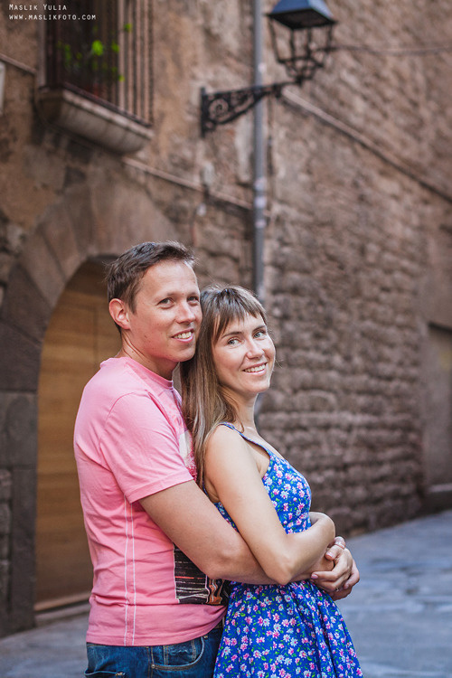 Barcelona morning walk. Photographer in Barcelona Spain Maslik Yulia