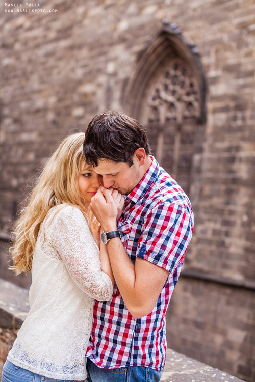 Romántica sesión de fotos en Barcelona. Fotógrafo en Barcelona  Maslik Yulia