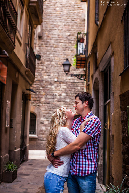 Romántica sesión de fotos en Barcelona. Fotógrafo en Barcelona  Maslik Yulia