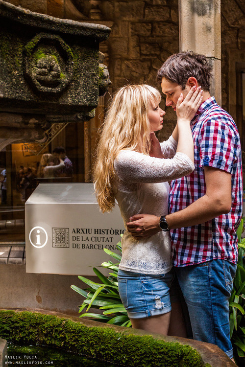 Romántica sesión de fotos en Barcelona. Fotógrafo en Barcelona  Maslik Yulia