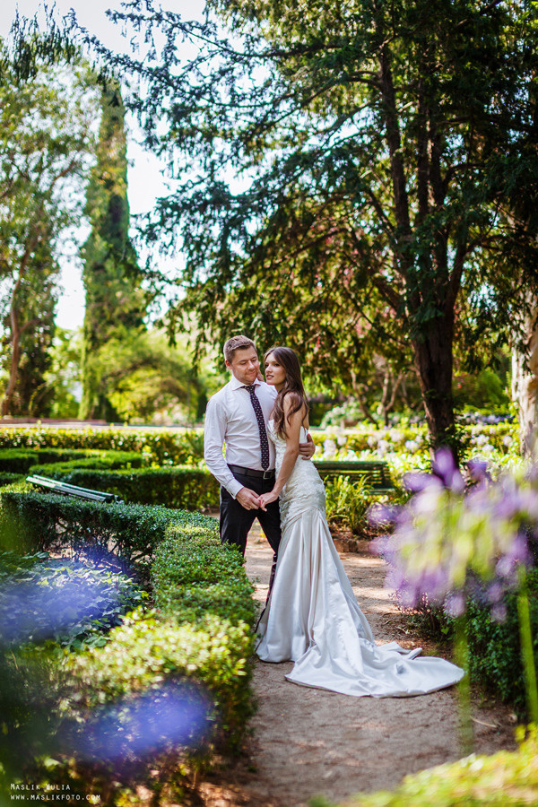 Sesión de fotos de boda en Barcelona en el Parque Laberinto. Fotógrafo en Barcelona  Maslik Yulia