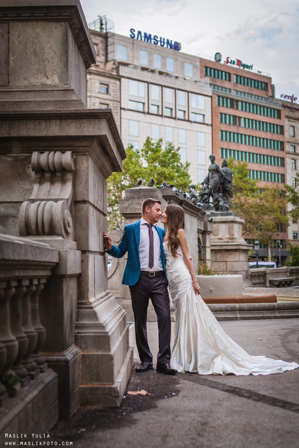 Sesión de fotos de boda en Barcelona en el Parque Laberinto. Fotógrafo en Barcelona  Maslik Yulia