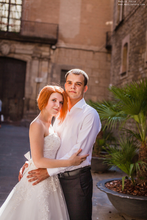 Soleada sesión de fotos en Barcelona. Fotógrafo en Barcelona  Maslik Yulia
