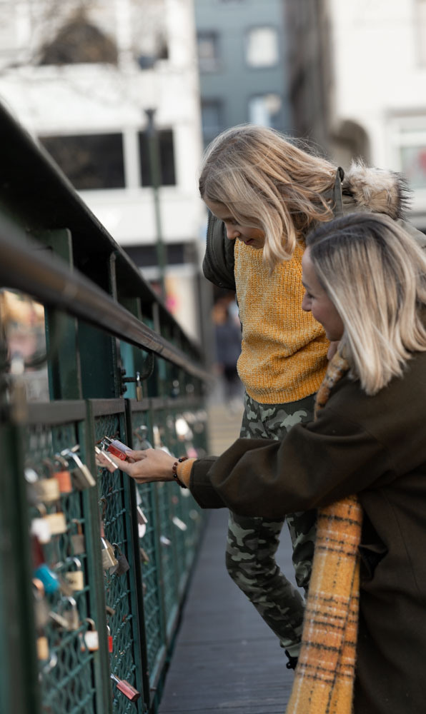 FotoStory „Mutter & Tochter“. FotoStory by Lana Gfeller / Kanton Zürich