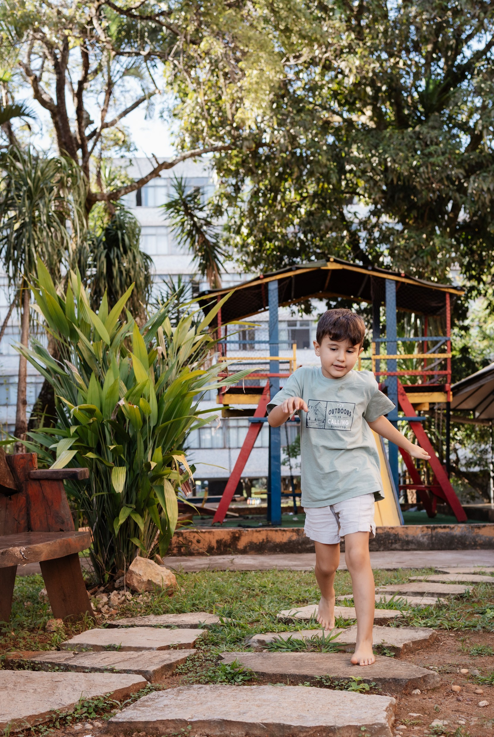 Ensaio mãe e filhos em Brasília • Asa Norte | Fotografia de Família. Fotógrafa em Brasília e Recife | Ensaios de família, gestante e festas infantis — Ize Fotografia