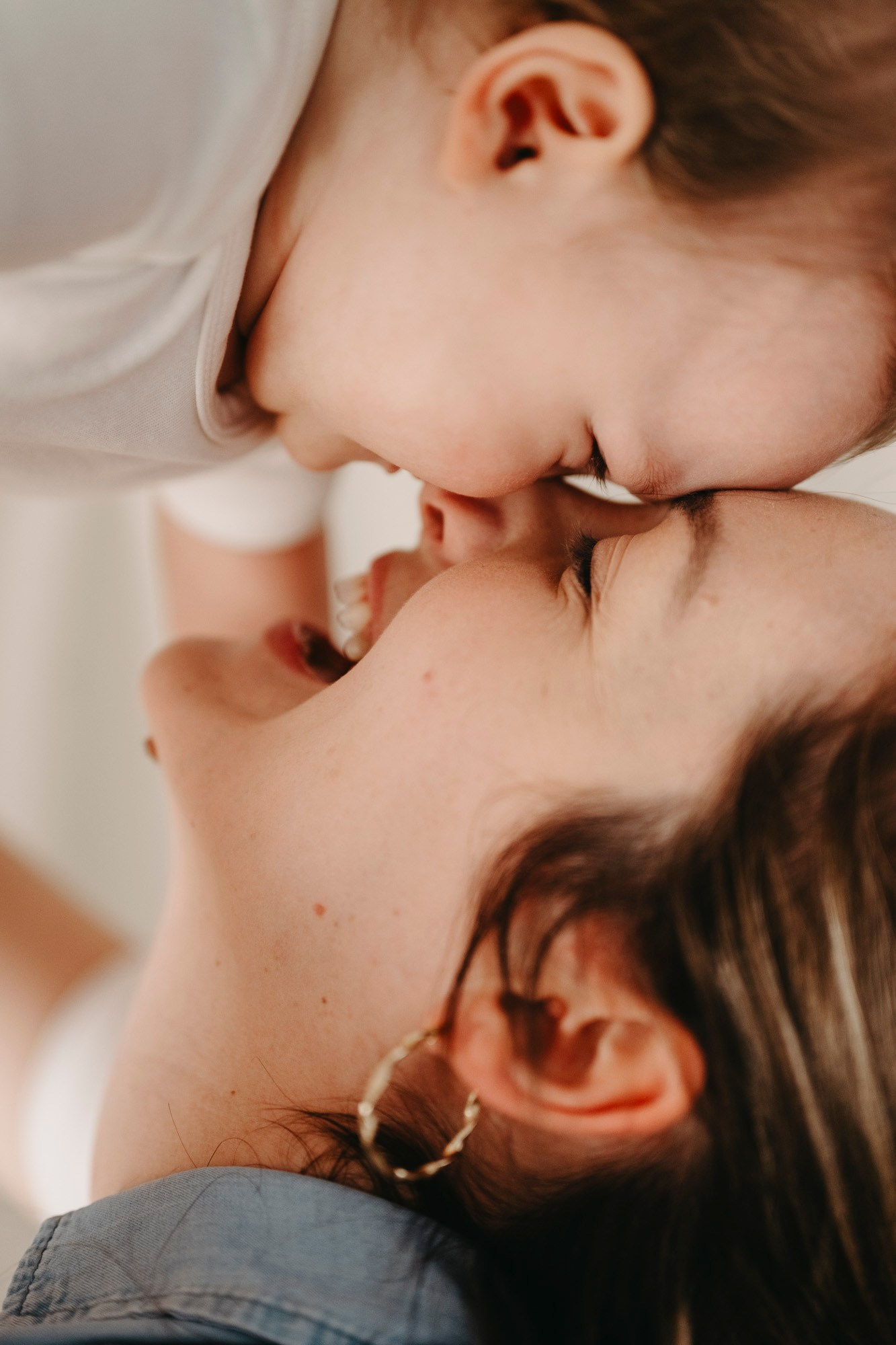 MAMINO. Deciji i porodicni fotograf u Beogradu Oksana Skendzic