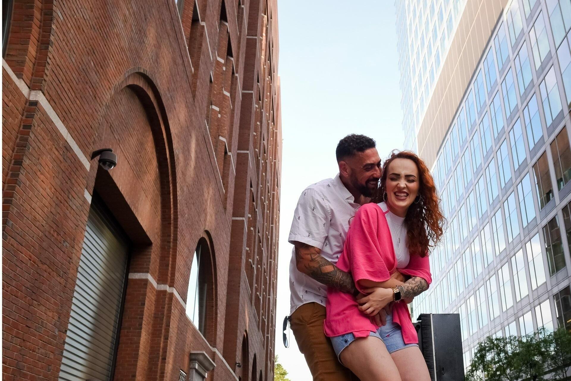 Exploring Love’s Canvas: Nagila and Ewerton’s Boston Photoshoot at Fan Pier Park. Wedding photographer in Orlando, Boston & New York Anderson Marques