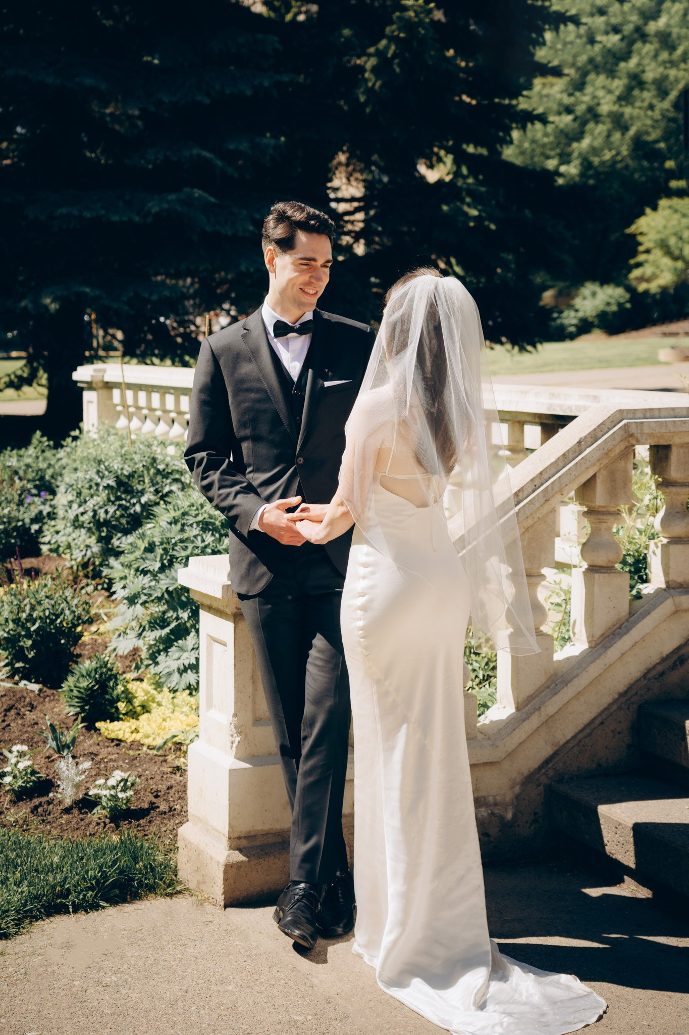 Wedding and family photographer in Calgary Kate Beliaeva