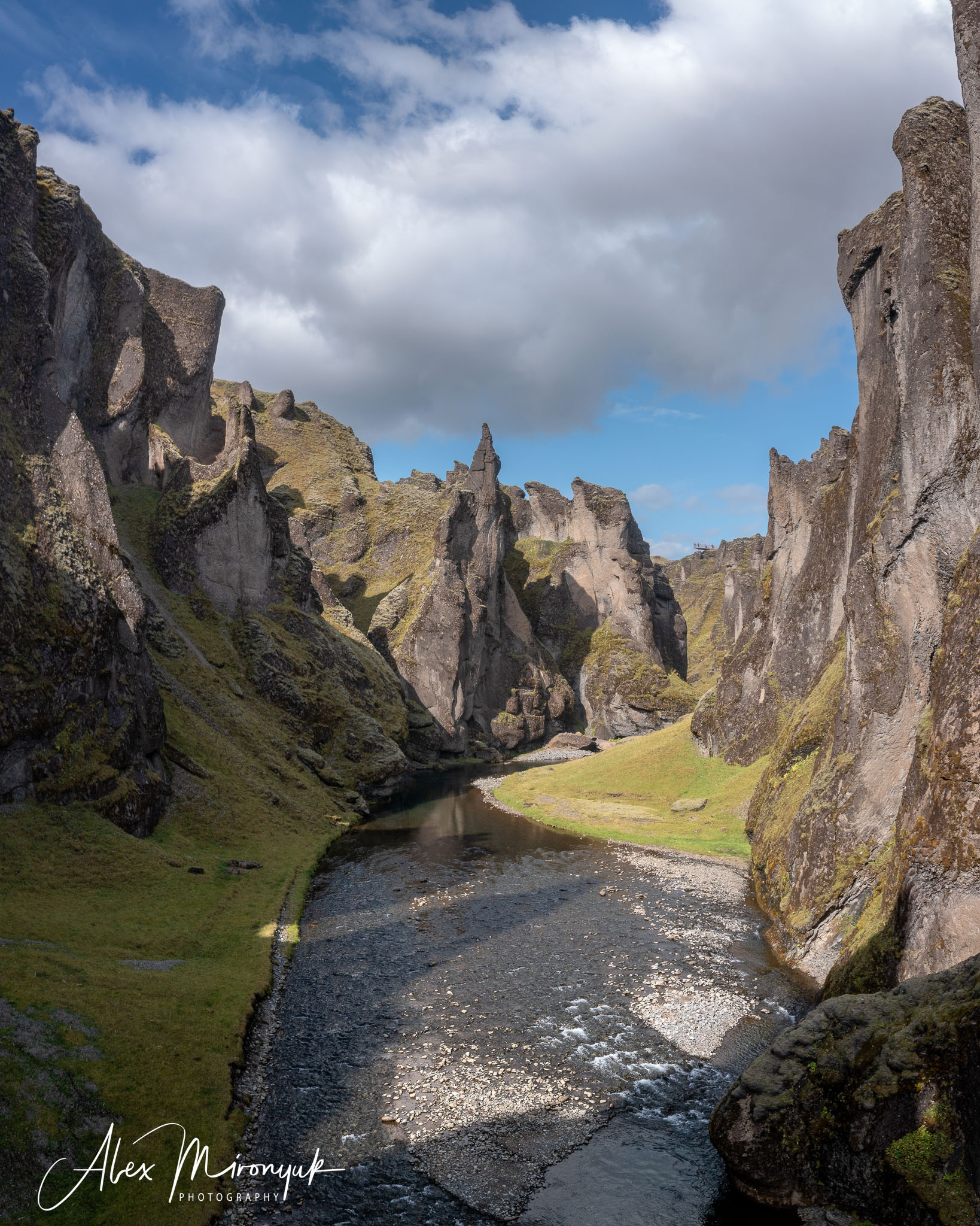 All Colors Of Iceland. Pet, Senior, Landscape, portrait studio, photographer in Miami and Sou