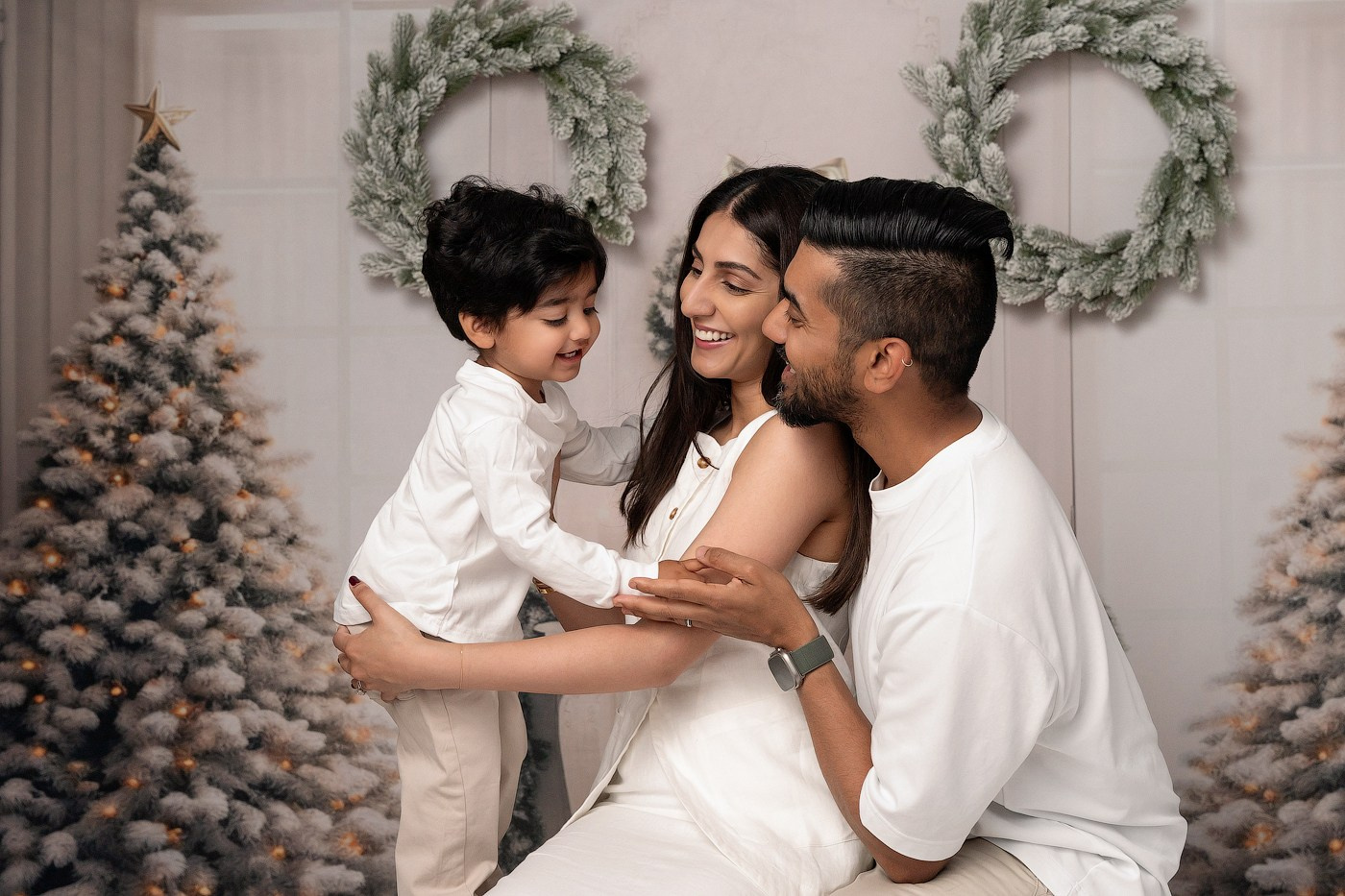 Christmas mini sessions 2025| Sydney. Newborn and family photographer. Hills District. Sydney