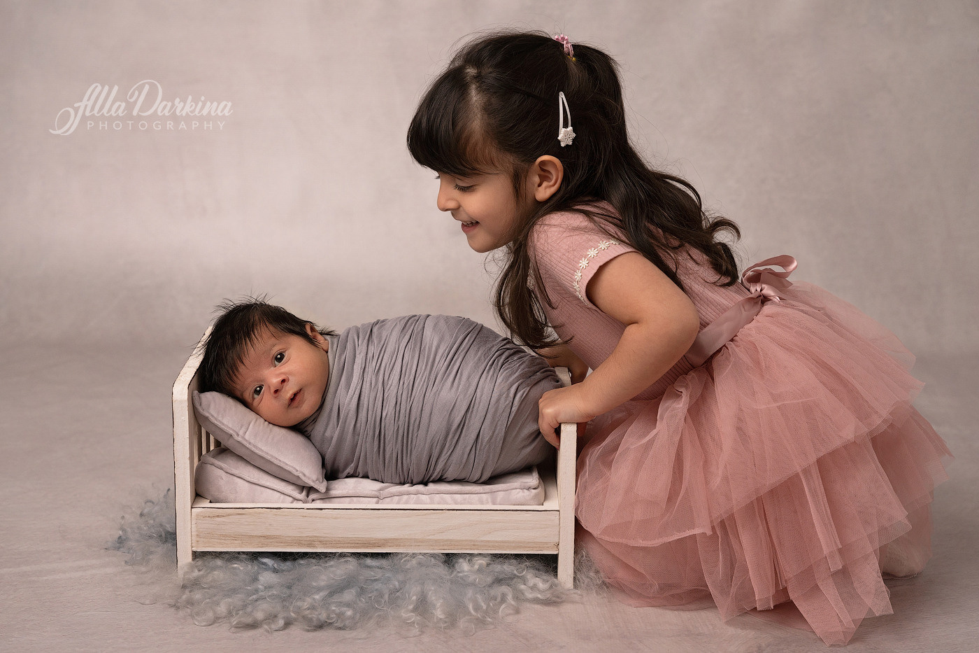 Newborn session price guide. Newborn and family photographer. Hills District. Sydney