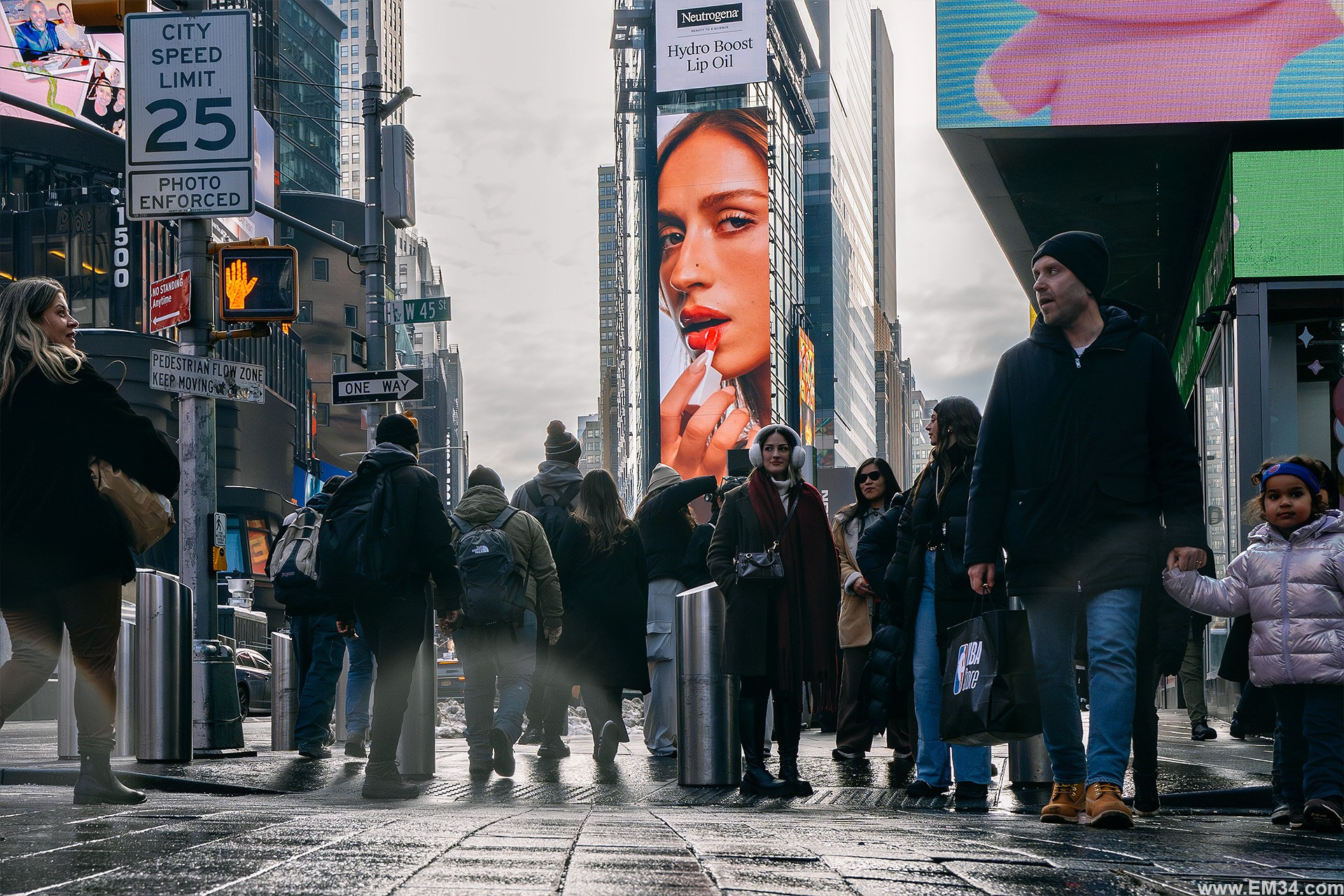 Two days after the blizzard, I walked from Central Park at 59th to Grand Central. Raw street photos of NYC quietly carrying on. Emin Kuliyev — Award-Winning Wedding Photojournalist NYC & USA | Best Wedding Photographer Known for Candid, Timeless Moments
