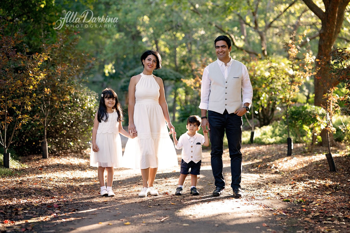 Newborn and family photographer. Hills District. Sydney