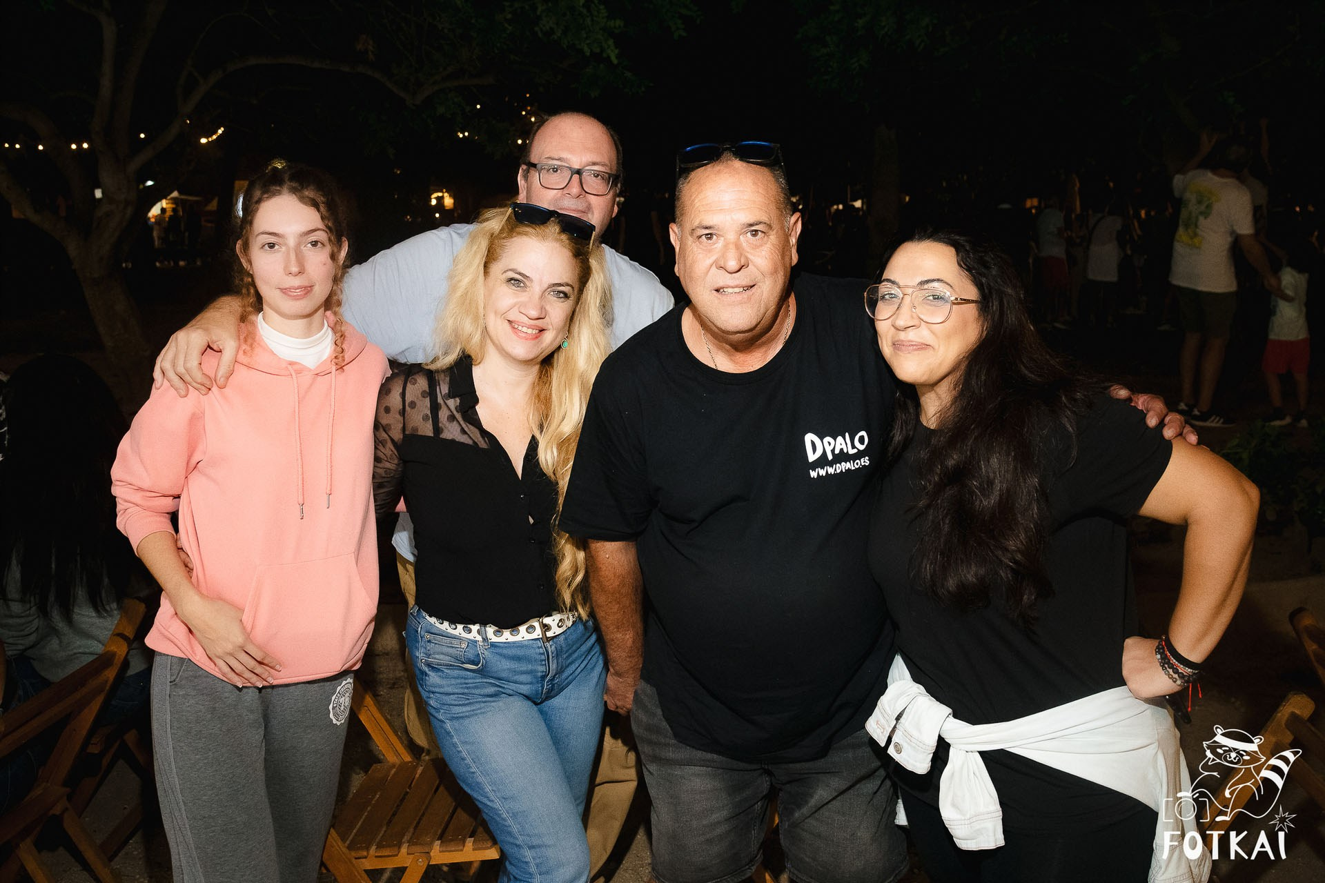 Фотоотчёт Street Food Market Torrevieja — Seguridad Social & Las Hienas DJs | FOTKAI