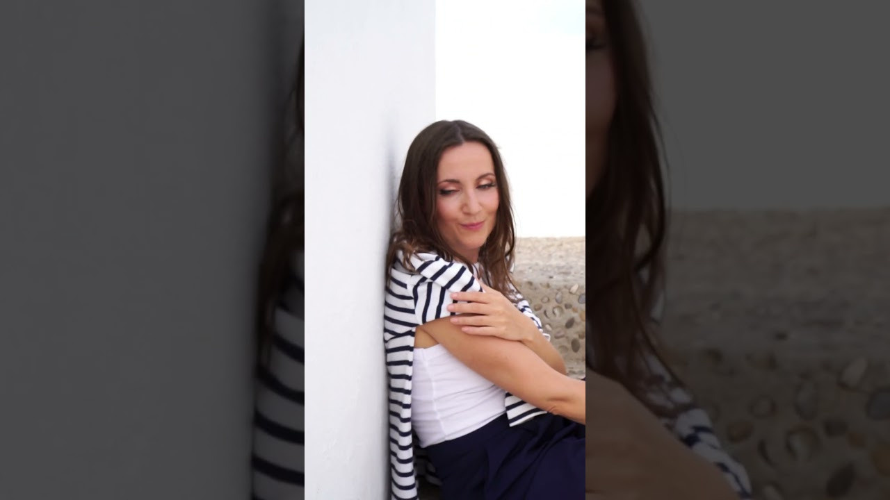 SHORT VIDEOS TRAINING, REELS TRAINING. Oxana Dia Business and Brand Photography and Videography in Barcelona