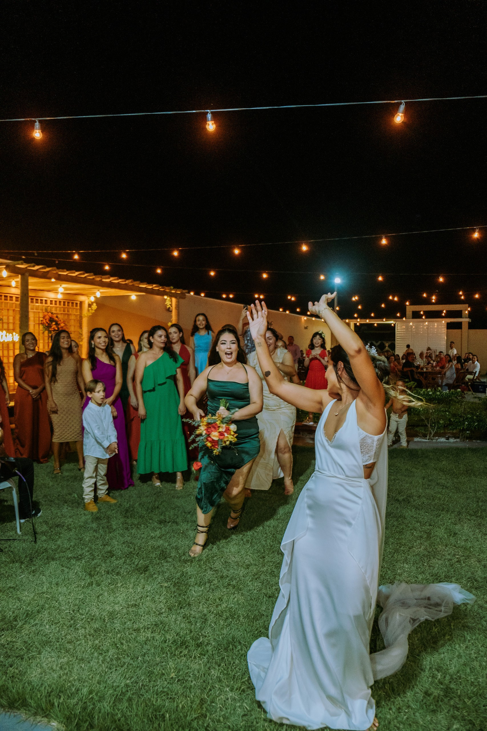 Casamento Thainá e Felipe. R&S Fotografia e Filme fotografamos e filmamos casamentos, ensaios diversos, eventos em geral e hotelaria