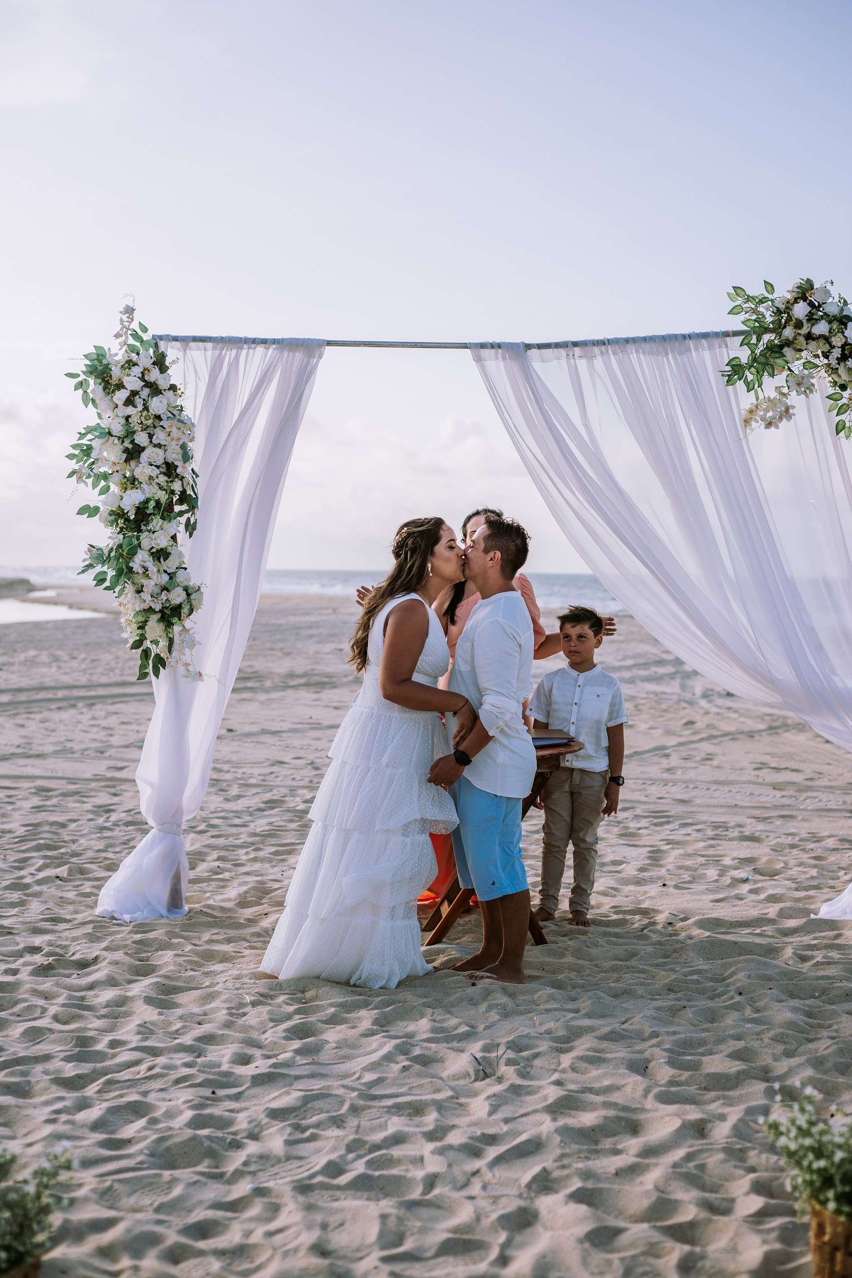 Renovação de votos Camila e Bruno. R&S Fotografia e Filme fotografamos e filmamos casamentos, ensaios diversos, eventos em geral e hotelaria