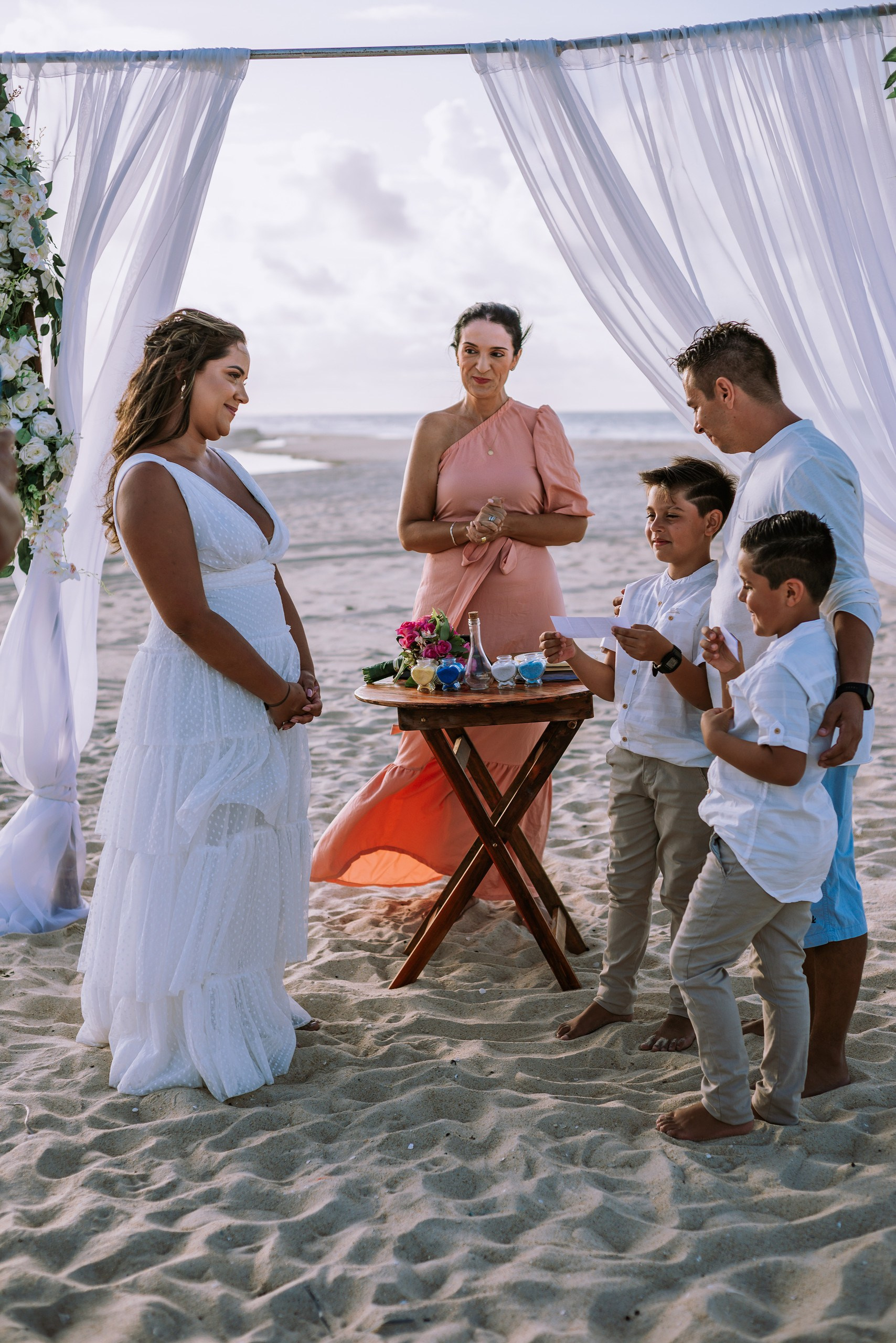 Renovação de votos Camila e Bruno. R&S Fotografia e Filme fotografamos e filmamos casamentos, ensaios diversos, eventos em geral e hotelaria
