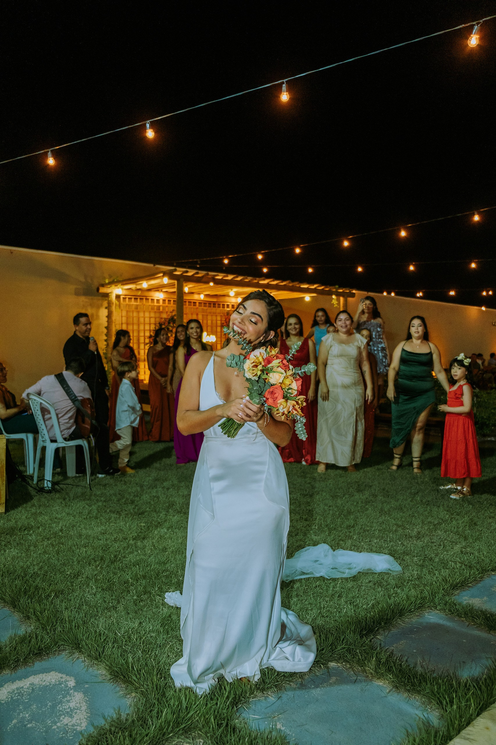 Casamento Thainá e Felipe. R&S Fotografia e Filme fotografamos e filmamos casamentos, ensaios diversos, eventos em geral e hotelaria