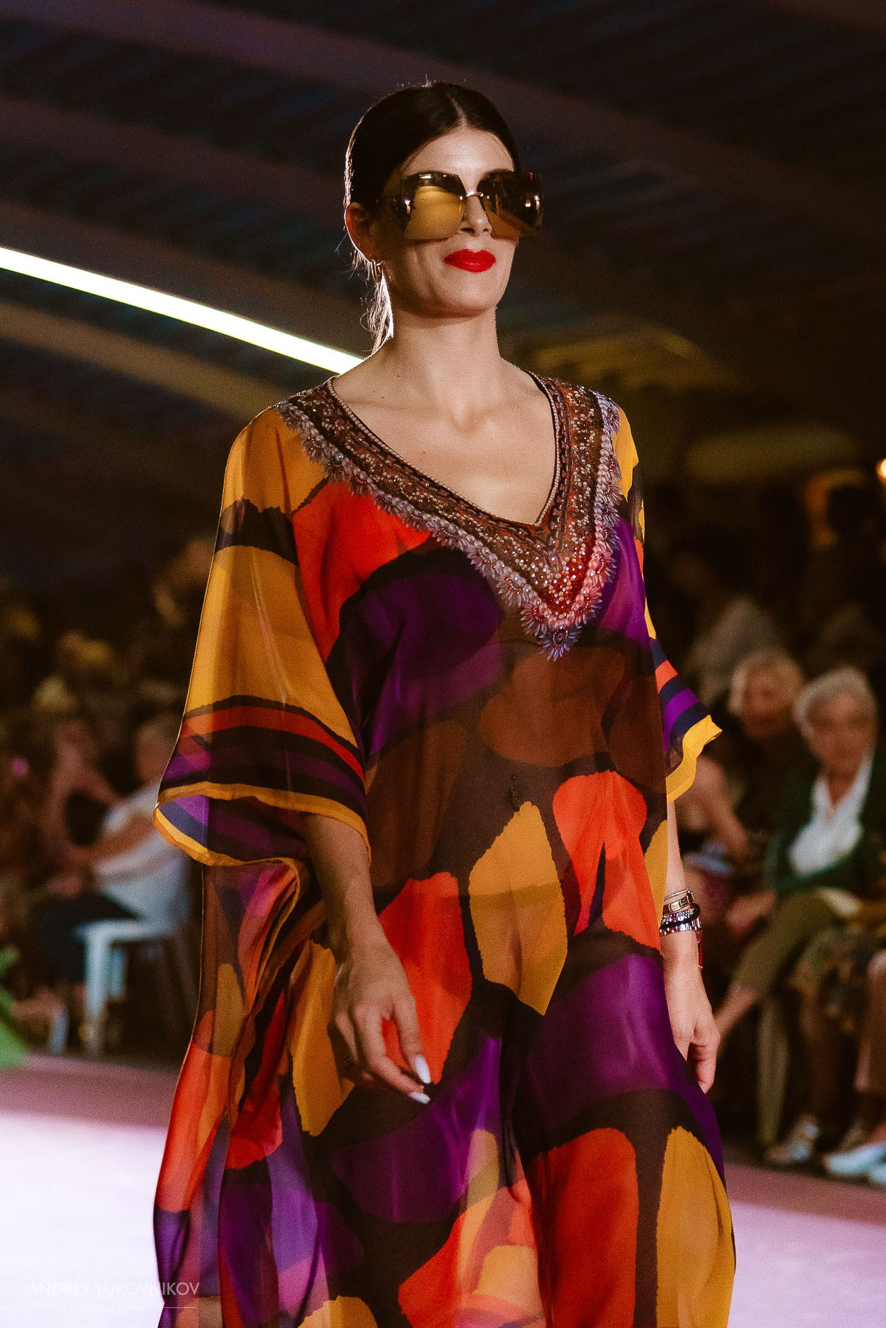 Reportaje del Fin de Semana de Torrevieja 2024 — Fotógrafo de Desfiles de Moda en España, Andrey Lukovnikov