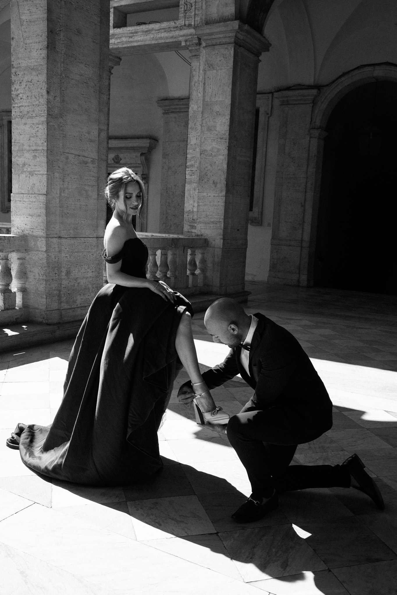 Love, Duvets, and the Eternal City: A Dreamy Elopement in Rome. Elizaveta Razumova: Cinematic Photography for Love, Weddings, Portraits & Brands