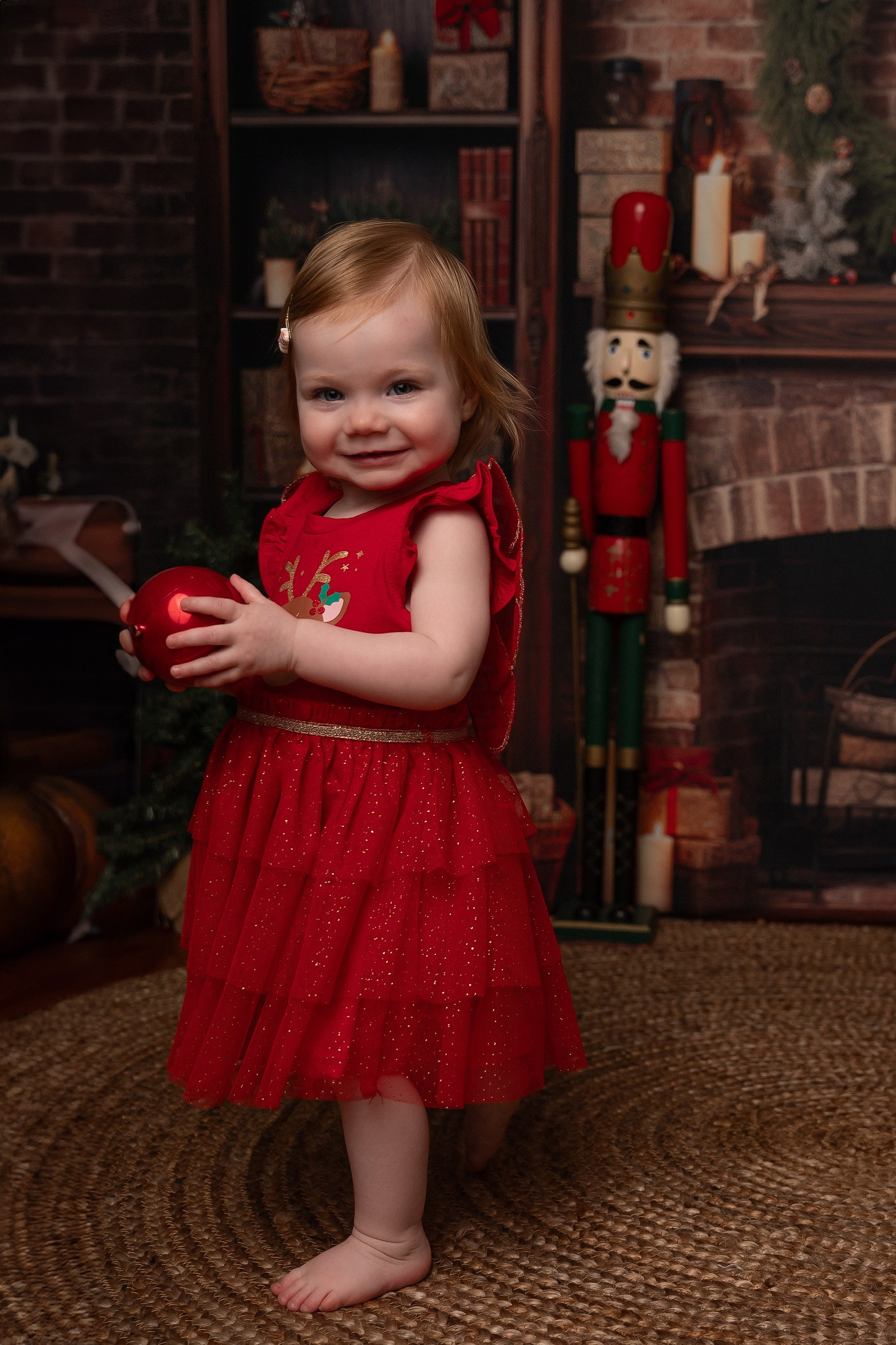 Christmas mini sessions 2025| Sydney. Newborn and family photographer. Hills District. Sydney