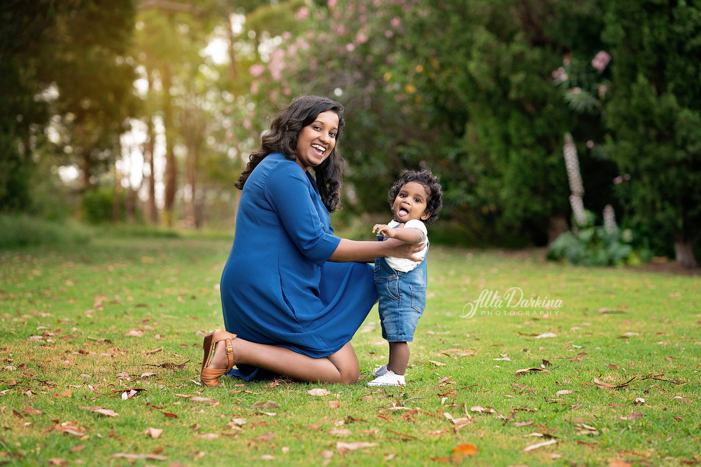 Family session price guide. Newborn and family photographer. Hills District. Sydney