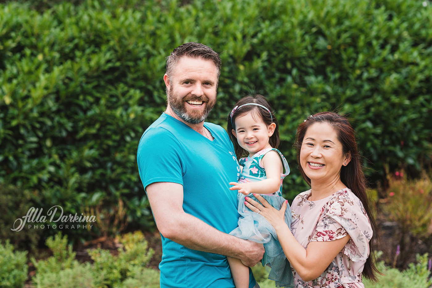 Family session price guide. Newborn and family photographer. Hills District. Sydney