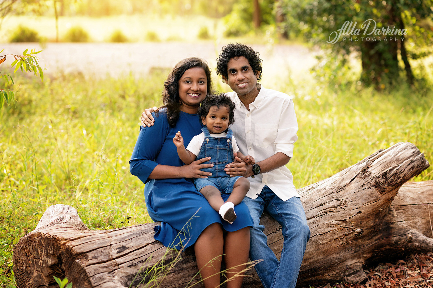 Family session price guide. Newborn and family photographer. Hills District. Sydney