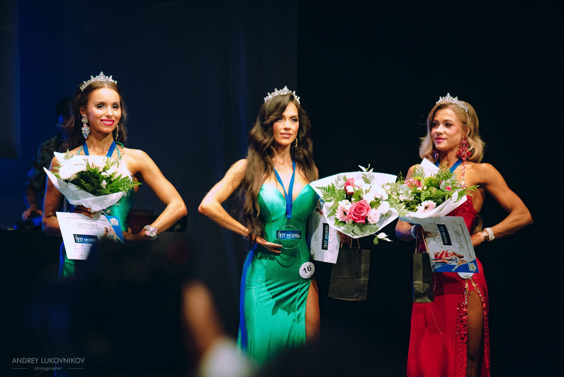 Sesión fotográfica de reportaje para el concurso internacional IFBB Miss Fit Model Europe 2024 en Torrevieja | Fotógrafo Andrey Lukovnikov