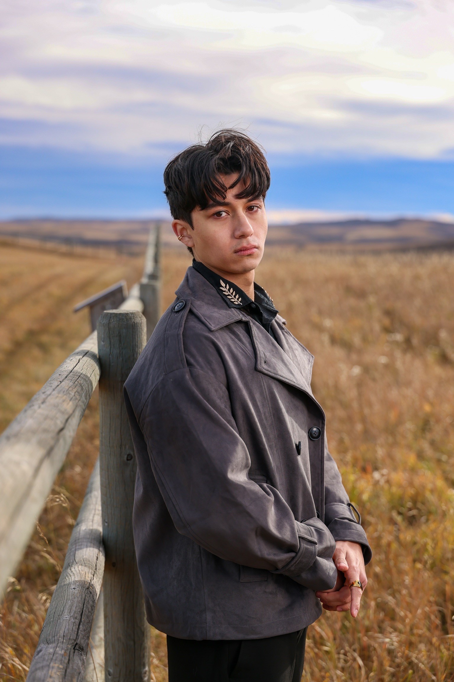 Qura Creative: Creative Branding, Visual Identity & Storytelling Services for Businesses and Projects. Qura Creative — A Multidisciplinary Creative House for Styling, Fashion Direction, Photography & Visual Storytelling