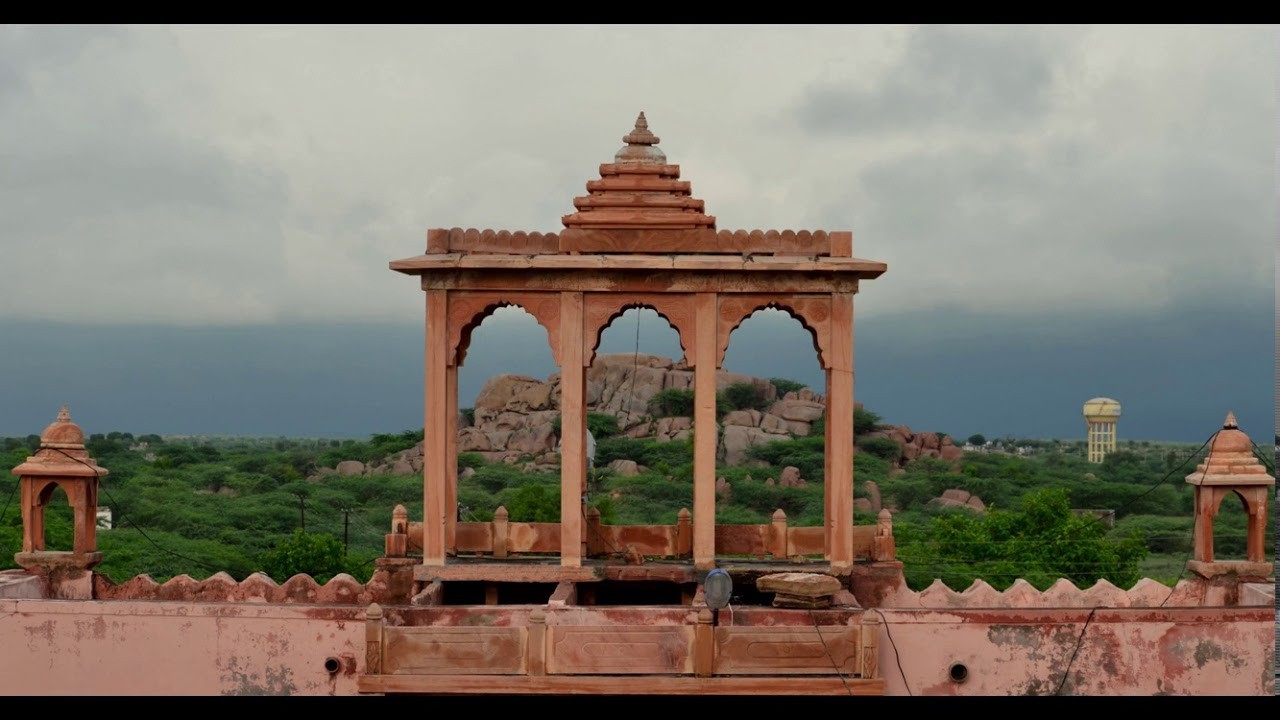 India. Milok et Kirok sont des gens positifs et réels. Nous serons ravis de v