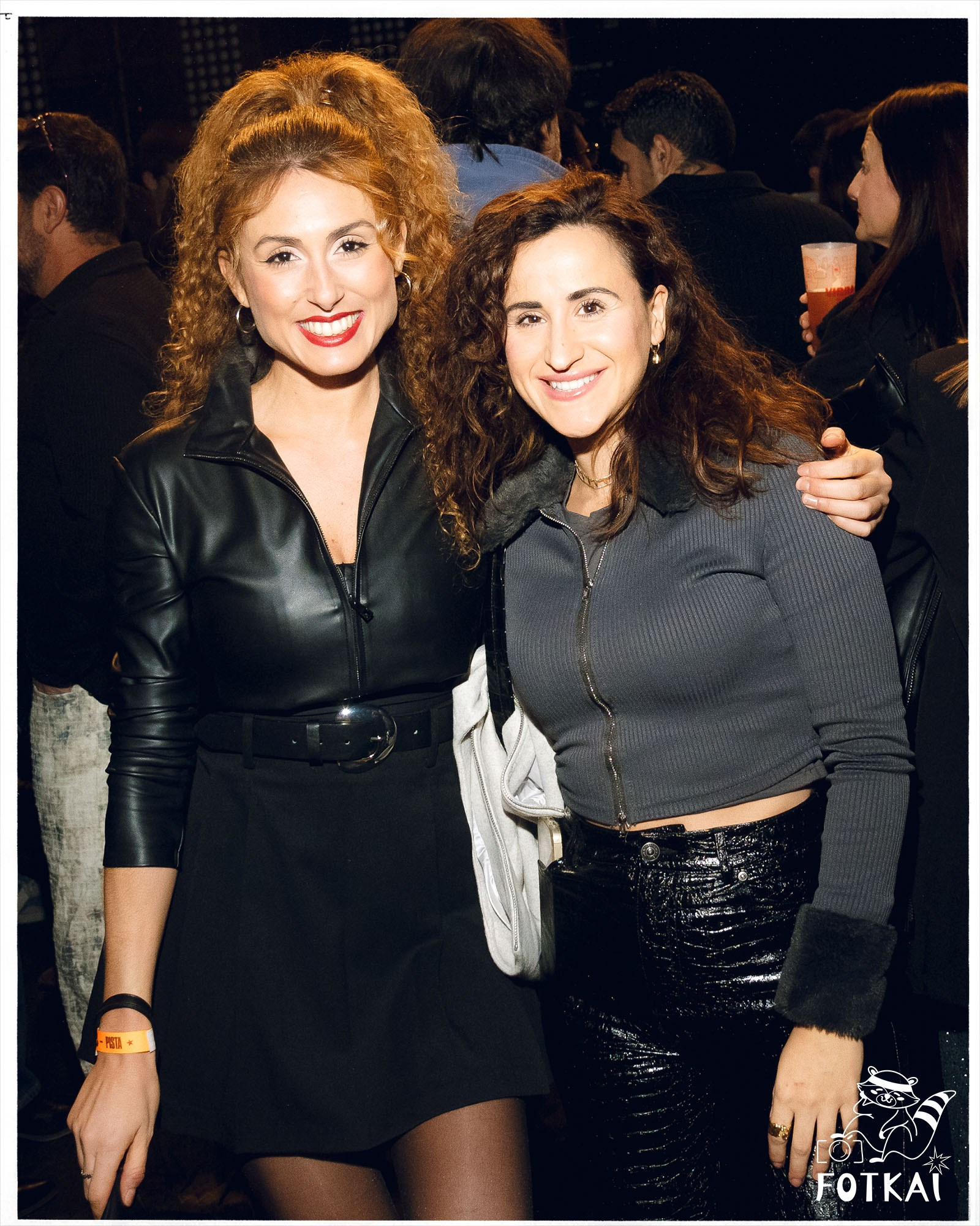 Sidonie y La La Love You en Torrevieja: una noche de contrastes que encendió el Palacio de los Deportes | FOTKAI