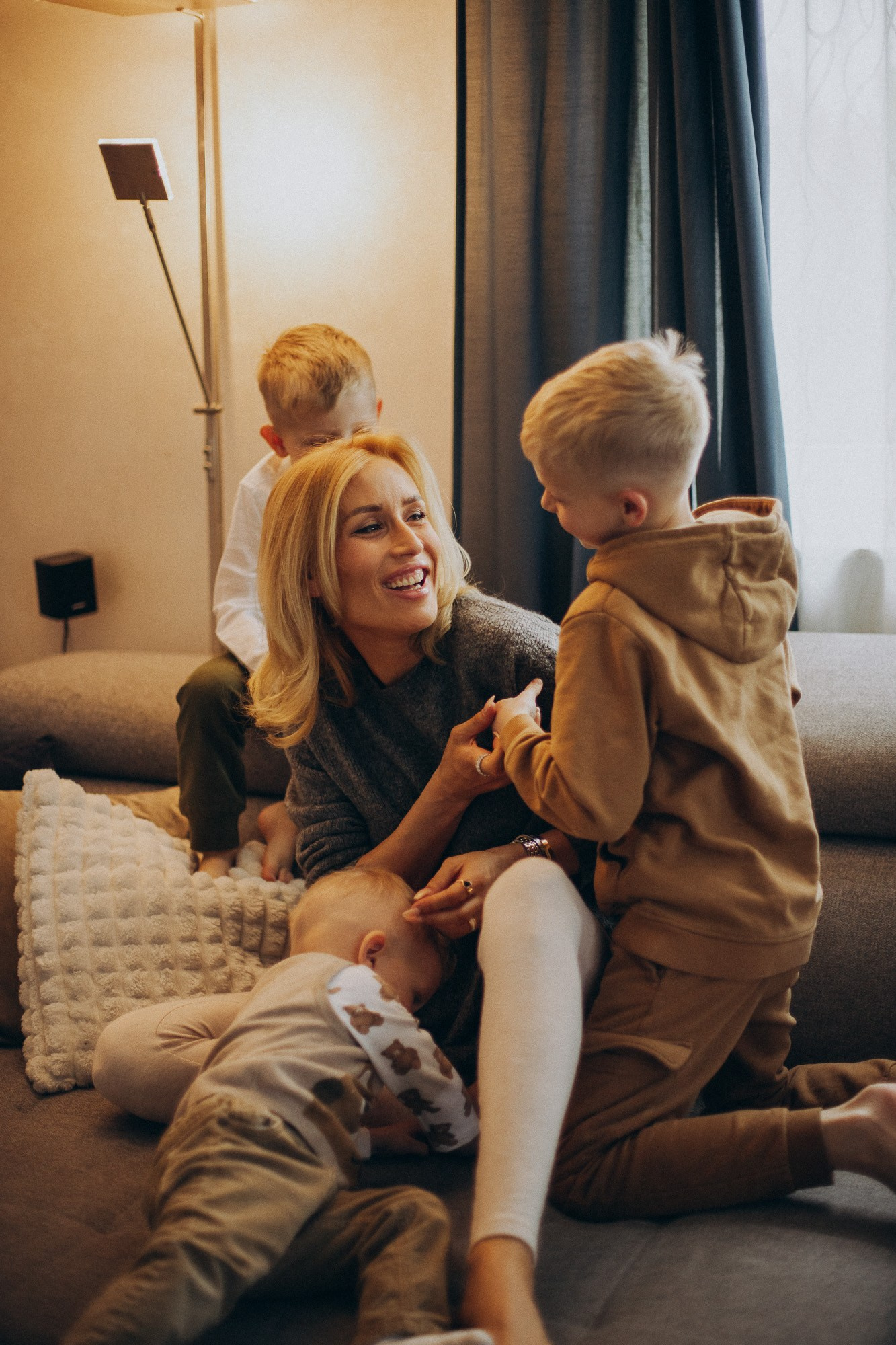Familien shooting zuhause für große Familien in Heilbronn, Stuttgart, Heidelberg, Öhringen