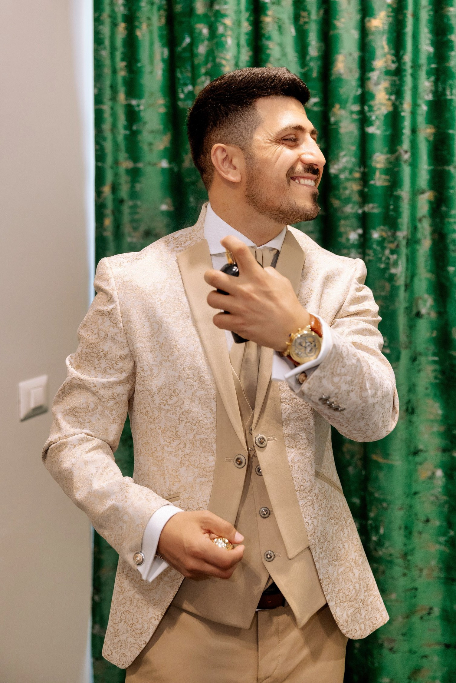 botez Luca Nectarie 22 februarie 2026 fotograf profesionist • fotograf botez Botoșani Luca Nectarie biserică • părinți Răzvan și Ramona botez copil emoții familie • nași Marin și Rodica botez copil fotografie profesională • detalii botez lumânare cristelniță biserică România • copil Luca Nectarie în brațe la botez moment emoționant • familie fericită la botez copil fotograf Alin Chirilă • fotografie botez naturală lumină caldă biserică • portret copil botez Luca Nectarie fotograf profesionist • momente autentice botez România familie și nași • slujbă botez copil imagini emoționante biserică • fotograf botez Iași și Botoșani Alin Chirilă - nunta--fotograf-profesionist-botosani - fotografie-nunta-romantica - imagini-nunta-in-natura-alin-chirila-fotograf - fotografii-cuplu-indragostit-nunta-botosani - sedinta-foto-miri-andrei-iustina-alinofotostudio - amintiri-din-nunta-realizate-de-fotograf-profesionist - povestea-nuntii-andrei-si-iustina-in-imagini-alinofotostudio-fotograf evenimente- evenimente Botoșani -fotograf Suceava - fotograf Iași- servicii foto. servicii foto Botoșani. servicii foto video Botoșani. otograf-nunta-botosani-fotograf nunta. fotograf evenimente. fotograf nunta Botoșani. Alin chirila. Alin chirila fotograf. Alinofotostudio.- servicii foto. servicii foto Botoșani. servicii foto video Botoșani. fotograf nunta. fotograf evenimente. fotograf nunta Botoșani. Alin chirila. Alin chirila fotograf. Alinofotostudio.fotograf stare civilă,poze stare civilă,album foto stare civilă,servicii foto suceava,fotograf evenimente suceava,fotograf nuntă suceava,poze cununie civilă,ședință foto stare civilă,sesiune foto suceava,fotograf profesionist suceava,fotograf botosani,stare civila botosani,alinofotostudio,alin chirila fotograf.servicii foto. servicii foto Botoșani. servicii foto video Botoșani. fotograf nunta. fotograf evenimente. fotograf nunta Botoșani. Alin chirila. Alin chirila fotograf. Alinofotostudio.fotograf stare civilă,poze stare civilă,album foto stare civilă,servicii foto suceava,fotograf evenimente suceava,fotograf nuntă suceava,poze cununie civilă,ședință foto stare civilă,sesiune foto suceava,fotograf profesionist suceava,fotograf botosani,stare civila povestitor prin fotografiebotosani,alinofotostudio,alin chirila fotograf,servicii foto. servicii foto Botoșani. servicii foto video Botoșani. fotograf nunta. fotograf evenimente. fotograf nunta Botoșani. Alin chirila. Alin chirila fotograf. Alinofotostudio.fotograf stare civilă,poze stare civilă,album foto stare civilă,servicii foto suceava,fotograf evenimente suceava,fotograf nuntă suceava,poze cununie civilă,ședință foto stare civilă,sesiune foto suceava,fotograf profesionist suceava,fotograf botosani,stare civila botosani,alinofotostudio,alin chirila fotograf,cununie religioasă botoșani,andreea și neculai,capela militară botoșani,foto conacul zăicești,fotograf nuntă botoșani,fotograf cununie religioasă,foto evenimente botoșani,poze cununie capela militară,ședință foto zăicești,fotograf profesionist botoșaniMire și mireasă – Sergiu & Liliana – ziua nunții, 2024 - Emoții în ziua nunții – Sergiu și Liliana - Dansul mirilor – fotografie artistică nuntă 2024 - Sedinta foto romantică în natură – Sergiu & Liliana - Rochia de mireasă și detalii de nuntă elegan-Album de cununie civilă Florin și Anda – Fotografii profesionale realizate de Alin Chirilă în Botoșani -fotograf prin fotografie-Ședință foto Trash the Dress pe muntele Rarău cu Iulian și Iuliana – fotografie de cuplu, natură montană, emoție autentică surprinsă de Alin Chirilă, povestitor prin fotografie.- "Iulian și Iuliana pe crestele Rarăului – fotografie Trash the Dress în natură" - "Cuplu îmbrățișat la apus pe muntele Rarău – ședință foto după nuntă" - "Rochie de mireasă în vânt pe munte – Trash the Dress Rarău-1. Iulian și Iuliana pe muntele Rarău – ședință foto Trash the Dress în natură, cu peisaj montan spectaculos 2. Cuplu în îmbrățișare pe Rarău – emoție autentică surprinsă după nuntă 3. Rochie de mireasă în bătaia vântului – fotografie artistică Trash the Dress în munți 4. Mire și mireasă privind spre orizont – dragoste și libertate pe muntele Rarău 5. Iuliana zâmbind în rochia de mireasă – portret în natură, Trash the Dress 6. Iulian ținându-și mireasa de mână – ședință foto romantică pe munte 7. Detaliu cu rochia pe stâncă – estetică naturală Trash the Dress Rarău 8. Cuplu în mers pe poteca Rarăului – fotografie simbolică de după nuntă 9. Apus de soare pe Rarău în spatele mirilor – imagine de poveste Trash the Dress 10. Iulian și Iuliana râzând împreună – momente autentice surprinse de Alin Chirilă, povestitor prin fotografie-fotograf-nunta-cerbu-botosan trash-the-dress-botosani Alin Chirilă Fotograf – fotograf de nuntă Botoșani-fotograf nuntă Botoșani-fotograf nuntă Cerbu Botoșani-fotograf profesionist nuntă Botoșani-fotografie de nuntă Botoșani-fotograf evenimente Botoșani-fotograf nuntă Moldova-fotograf trash the dress Botoșani - fotograf pregătirea mirilor Botoșani -fotograf ceremonie religioasă nuntă-fotograf petrecere nuntă Botoșani- fotograf nuntă Botoșani pregătirea mirelui- pregătirea mirelui fotografie nuntă Cerbu Botoșani-fotograf nuntă Botoșani pregătirea miresei -mireasă pregătiri nuntă Cerbu Botoșani-fotograf nuntă Botoșani nașii mirilor-ceremonie religioasă nuntă Cerbu Botoșani-fotograf nuntă Botoșani ceremonie religioasă biserică-petrecere nuntă Cerbu Botoșani invitați dans-fotograf nuntă Botoșani petrecere restaurant-ședință foto trash the dress-fotograf trash the dress Botoșani ședință foto după nuntă-Fotograf nuntă Botoșani – galerie foto reală de la evenimente stare civilă Sebi și Claudia Copălău • cununie civilă Primăria Copălău Botoșani • miri emoționați la starea civilă • semnarea actelor cununie civilă • fotografii naturale stare civilă Botoșani • familie și prieteni la cununie civilă • cadre emoționale cununie civilă • fotograf profesionist Botoșani eveniment stare civilă Sebi și Claudia la Primăria Copălău Botoșani fotograf evenimente • fotograf cununie civilă Copălău Botoșani cadre naturale și emoționale • fotograf profesionist Botoșani stare civilă Sebi și Claudia • momente autentice cununie civilă Copălău fotograf Alin Chirilă • fotografii emoționale stare civilă în județul Botoșani• fotograf nunta Oana si Ionut juraminte emotii reale • mireasa Oana juraminte nunta fotografie profesionala • mire Ionut citind juraminte nunta eleganta • juraminte nunta emotionante Oana si Ionut fotograf • fotograf nunta Botosani momente autentice juraminte • mireasa cu emotii in timpul juramintelor nunta • mire elegant costum bej juraminte nunta • fotografii nunta premium cuplu indragostit Romania • momente reale nunta juraminte fotografie artistica • sedinta foto nunta juraminte in aer liber • fotograf profesionist nunta cadre emotionante • cuplu miri juraminte iubire si credinta • detalii nunta eleganta decor floral alb verde • fotografie nunta stil fine art juraminte • poveste de dragoste surprinsa in ziua nuntii