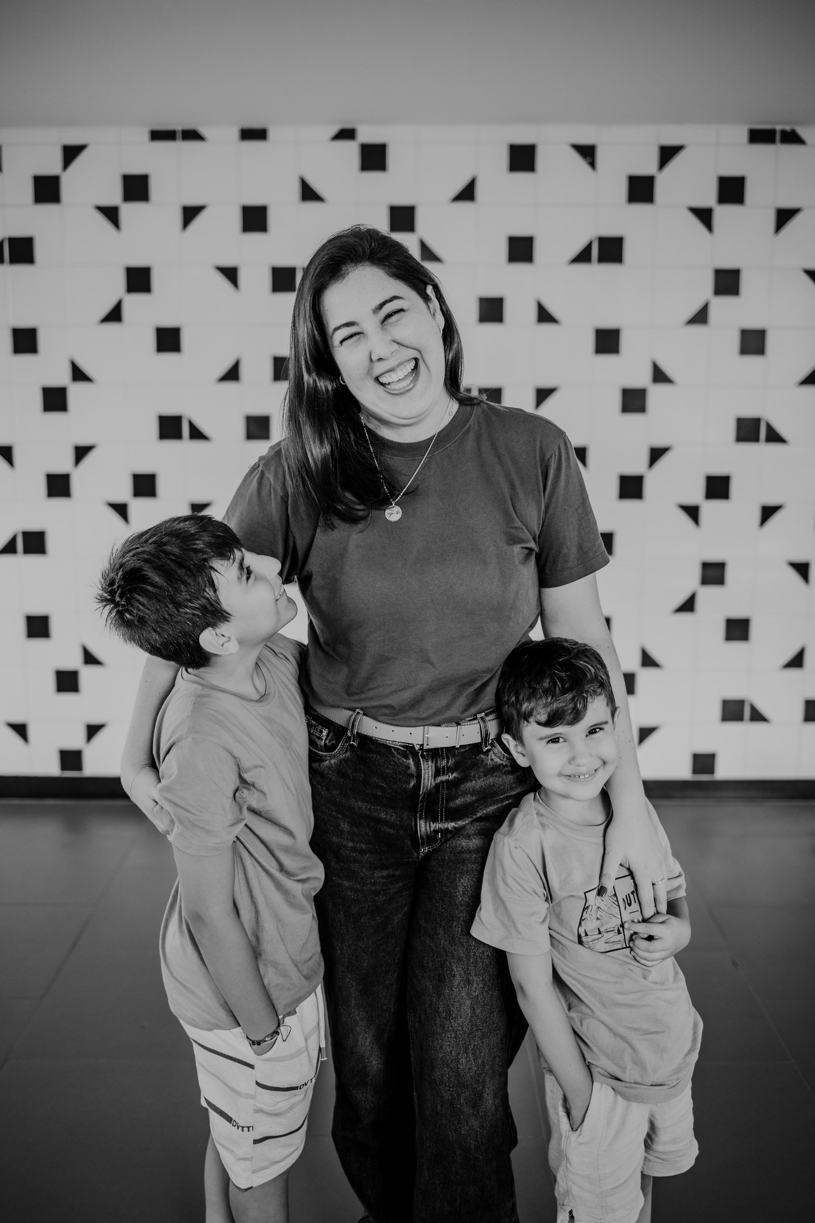Ensaio mãe e filhos em Brasília • Asa Norte | Fotografia de Família. Fotógrafa em Brasília e Recife | Ensaios de família, gestante e festas infantis — Ize Fotografia