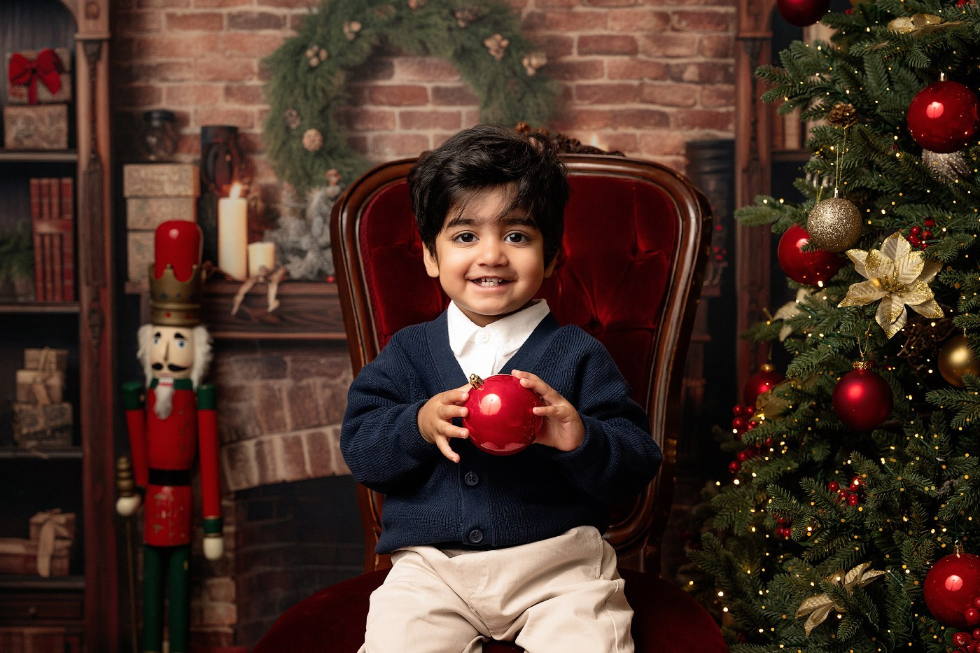 Christmas mini sessions 2025| Sydney. Newborn and family photographer. Hills District. Sydney