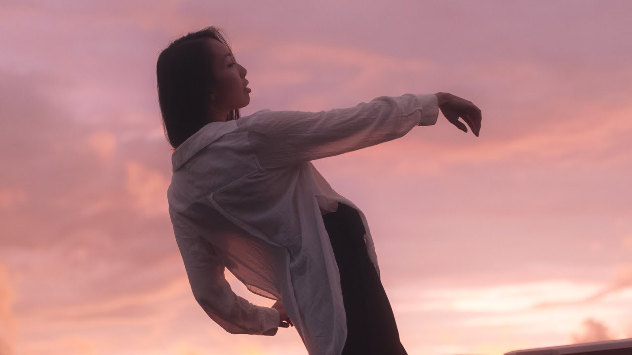 Video. Montreal boudoir film photographer and dance filmmaker