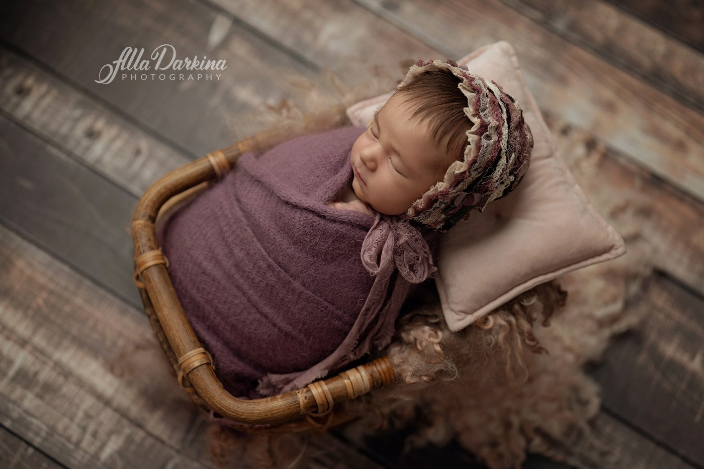 Newborn photo session. Newborn and family photographer. Hills District. Sydney