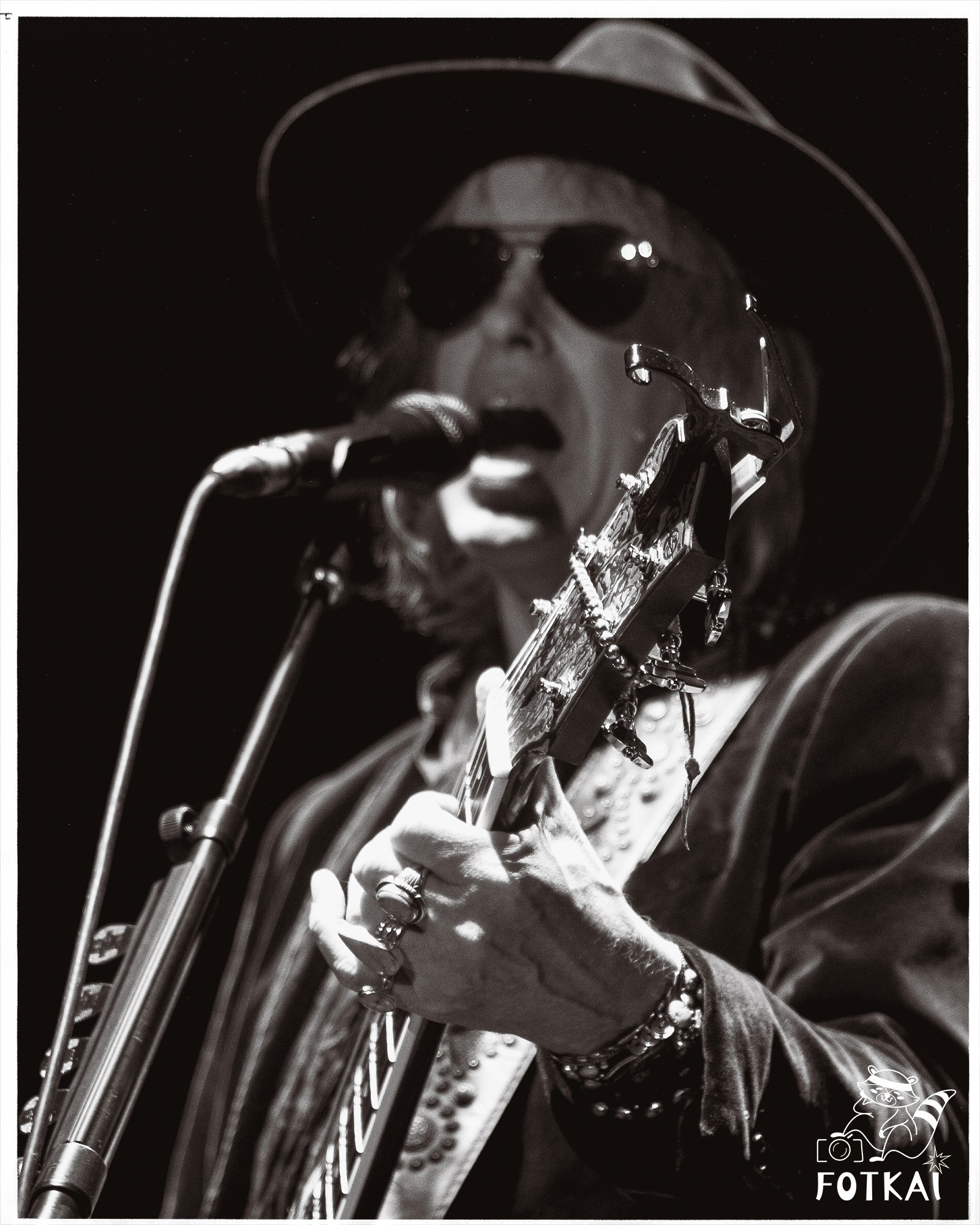 El resurgir de The Waterboys en Alicante: una noche luminosa en El Muelle Live | FOTKAI