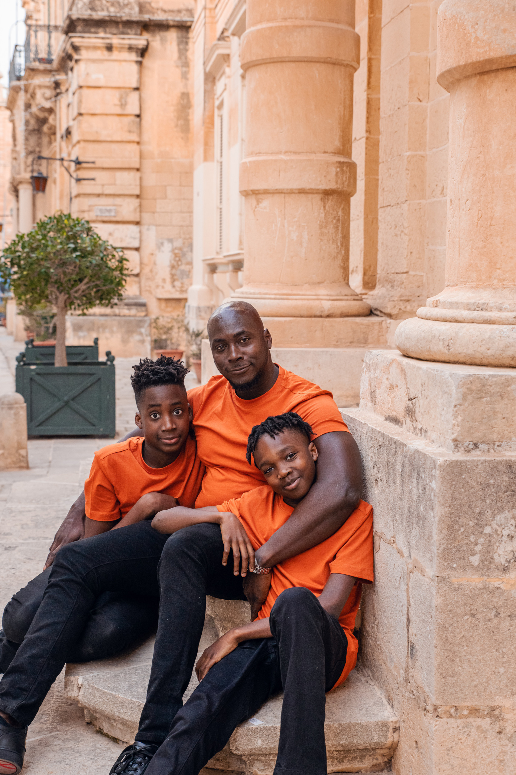 Strolling photoshoot/ Love story. Family and Children Photographer /Φωτογράφος
