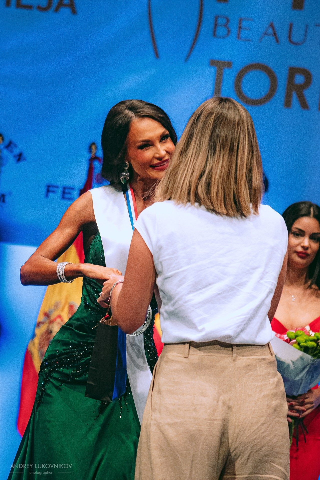 Sesión fotográfica de reportaje para el concurso internacional IFBB Miss Fit Model Europe 2024 en Torrevieja | Fotógrafo Andrey Lukovnikov
