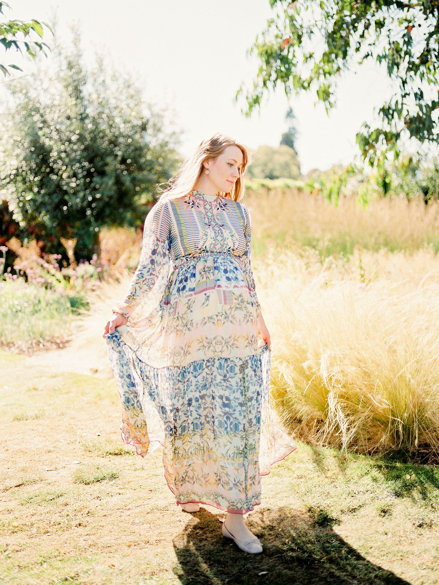 natural maternity portrait photography