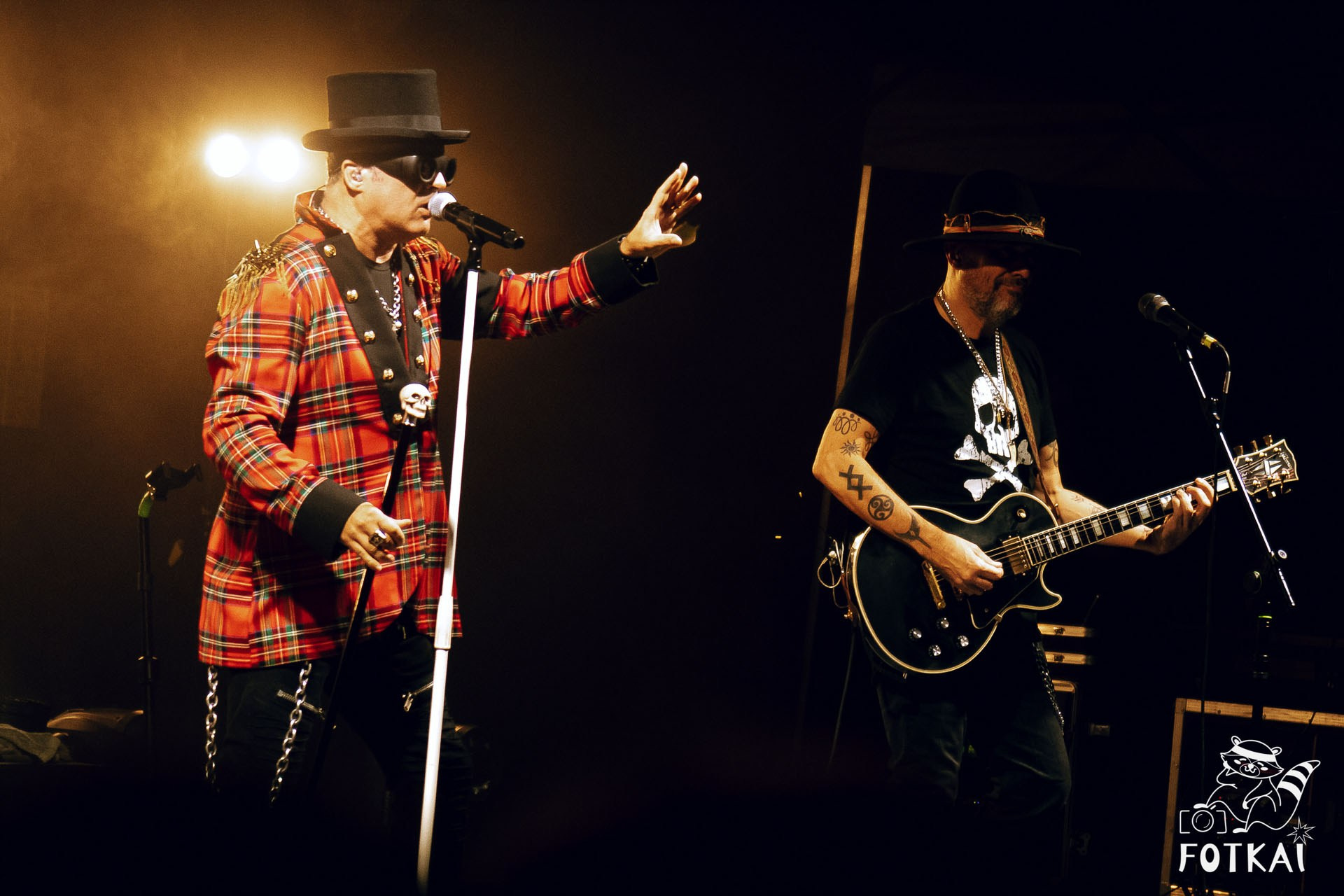 Фотоотчёт Street Food Market Torrevieja — Seguridad Social & Las Hienas DJs | FOTKAI