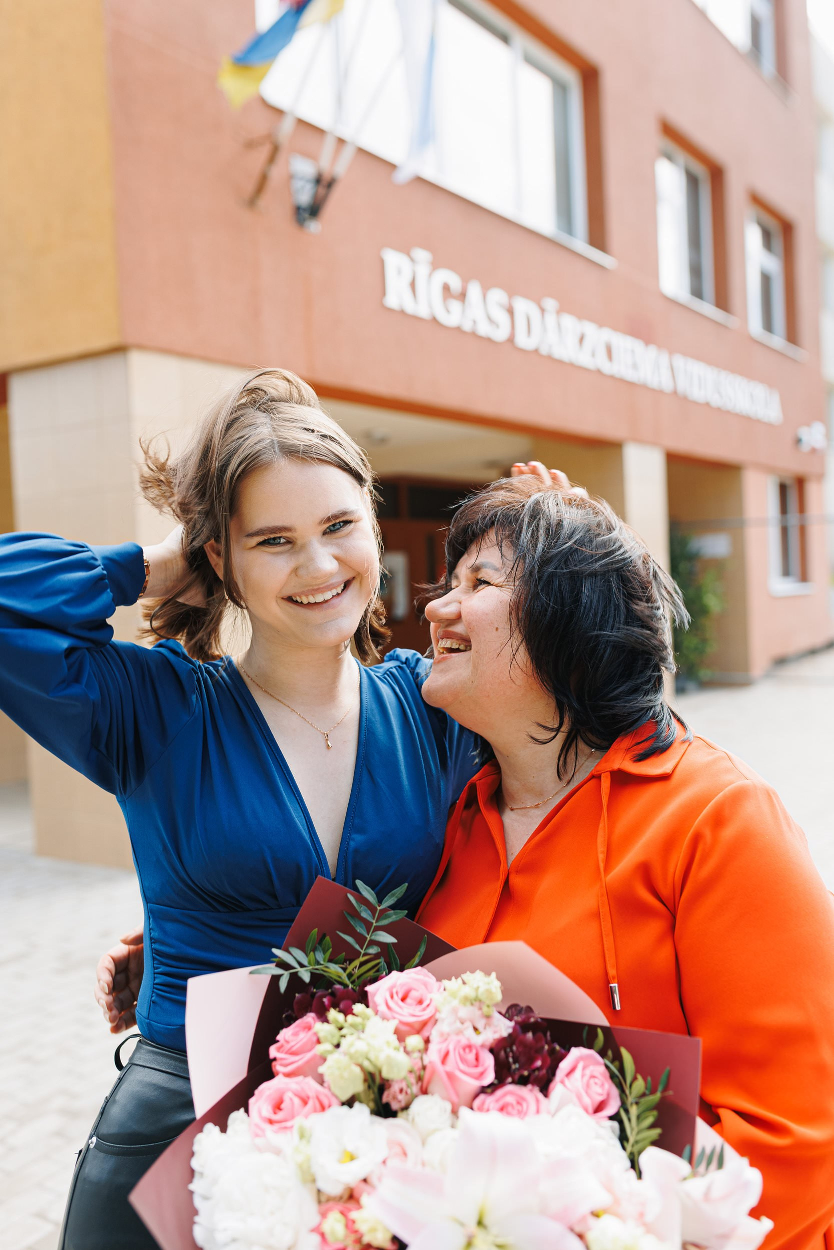 Skolas izlaiduma fotogrāfs