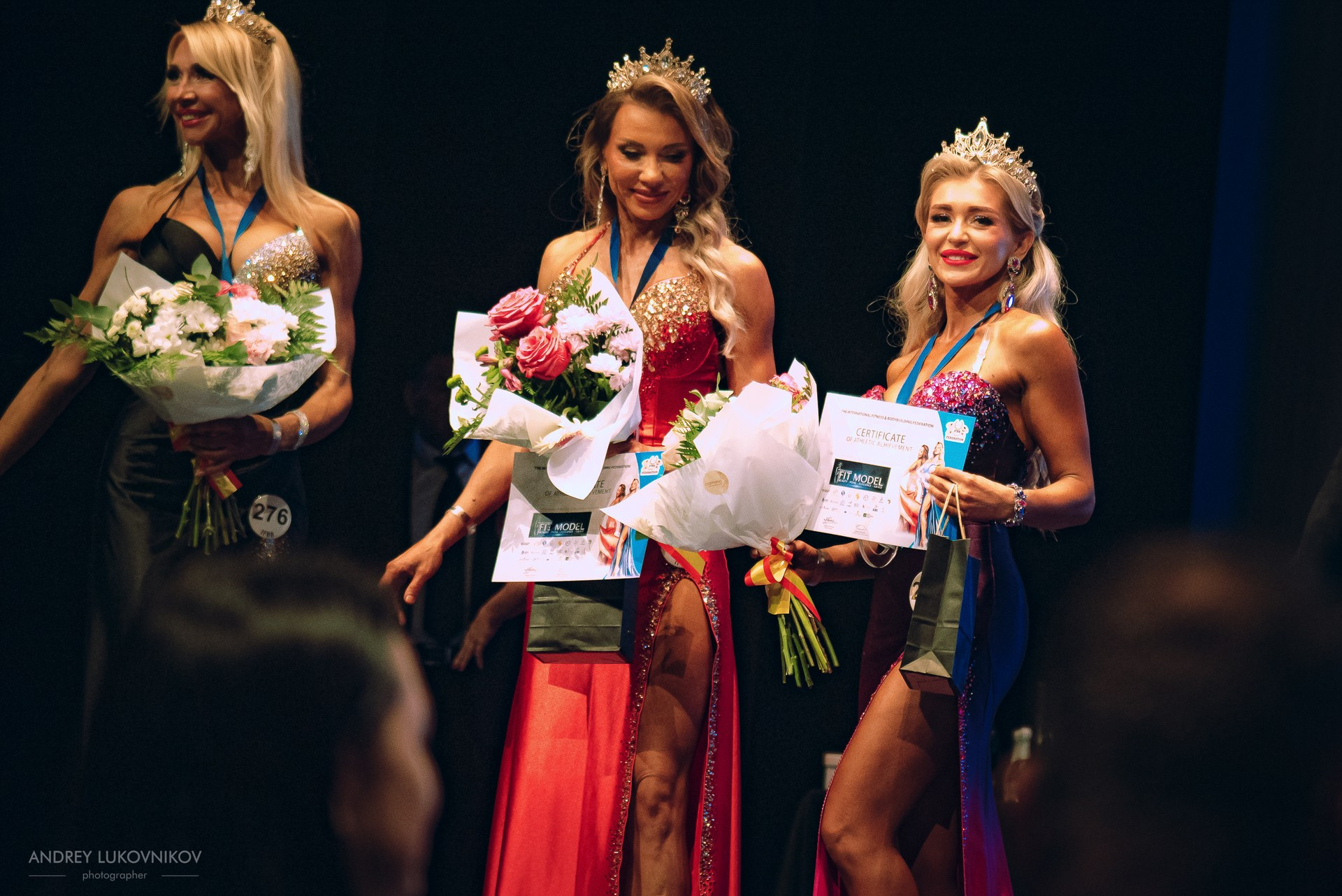 Sesión fotográfica de reportaje para el concurso internacional IFBB Miss Fit Model Europe 2024 en Torrevieja | Fotógrafo Andrey Lukovnikov