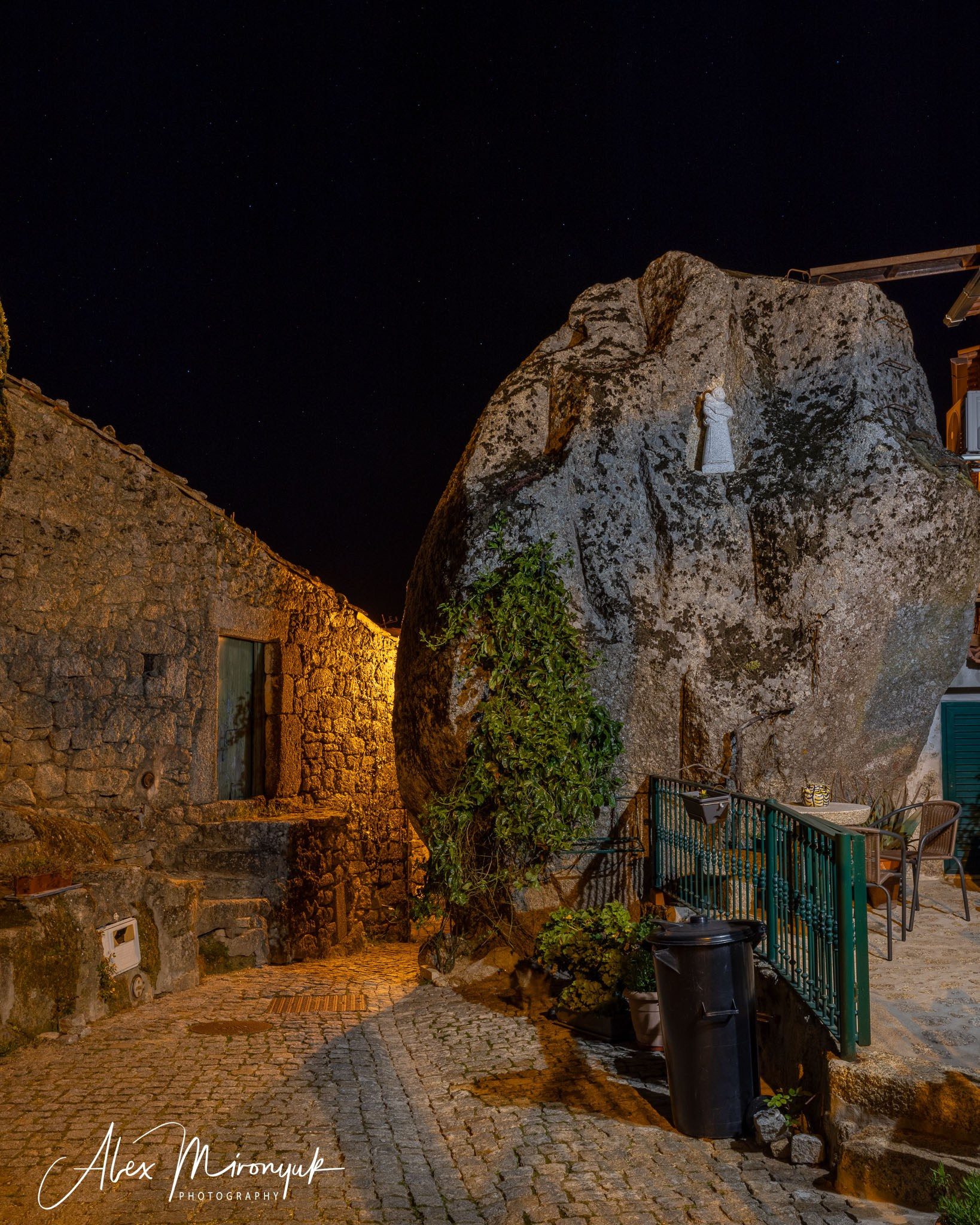 Portugal’s Scenic Treasures. Pet, Senior, Landscape, portrait studio, photographer in Miami and Sou