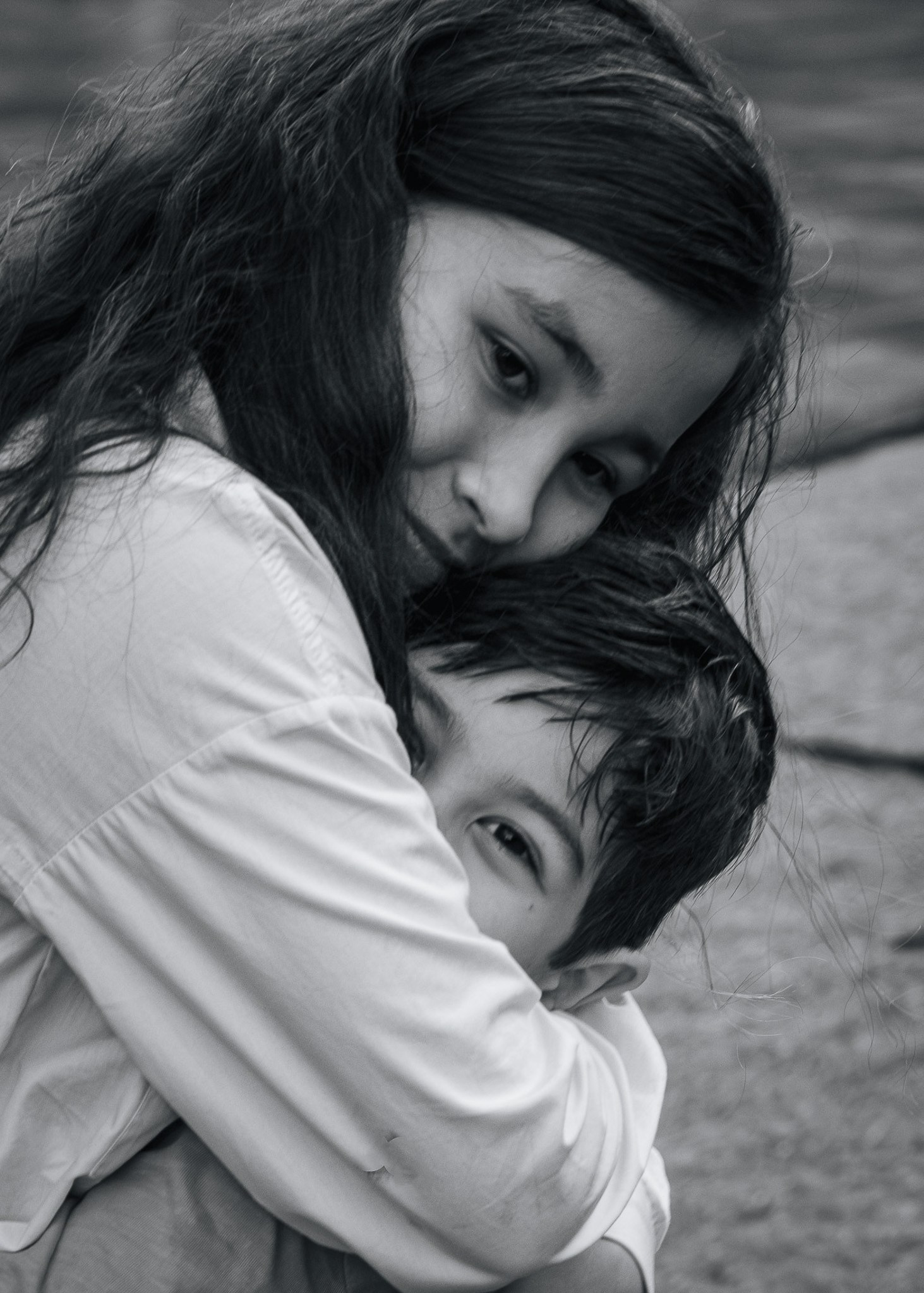 Happy family photo session in Brisbane park, candid lifestyle photography