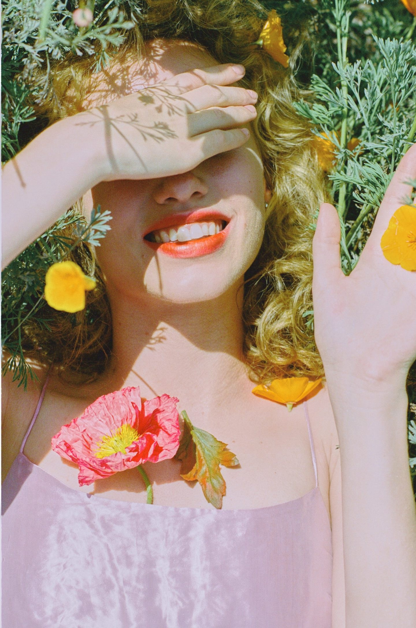 FAMILY FILMS. Adeliia Korinkova — нейро-креативный продюсер в Праге. Визуальная идентичность, AI-креативы и рекламные ролики для брендов